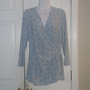 Anne Klein faux wrap blue clover print blouse top light siren blue  Sz L NWOT